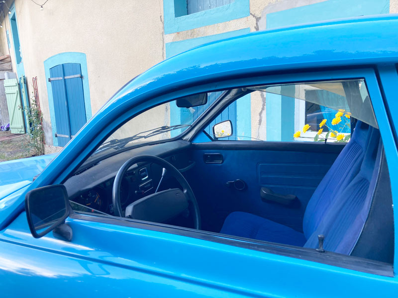 Saab 96 blauw interieur